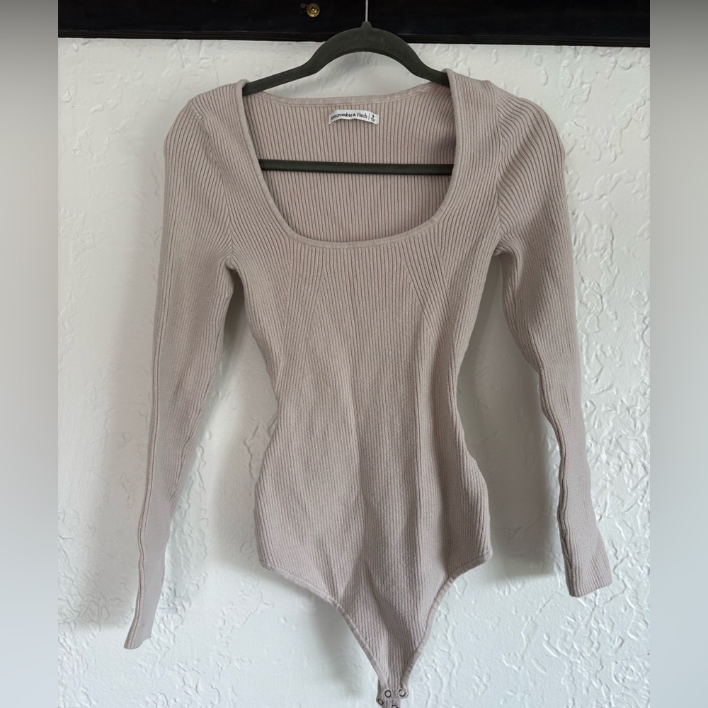 Abercrombie & Fitch Ribbed Bodysuit in Taupe